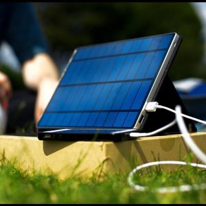 portable-solar-charger-comparison