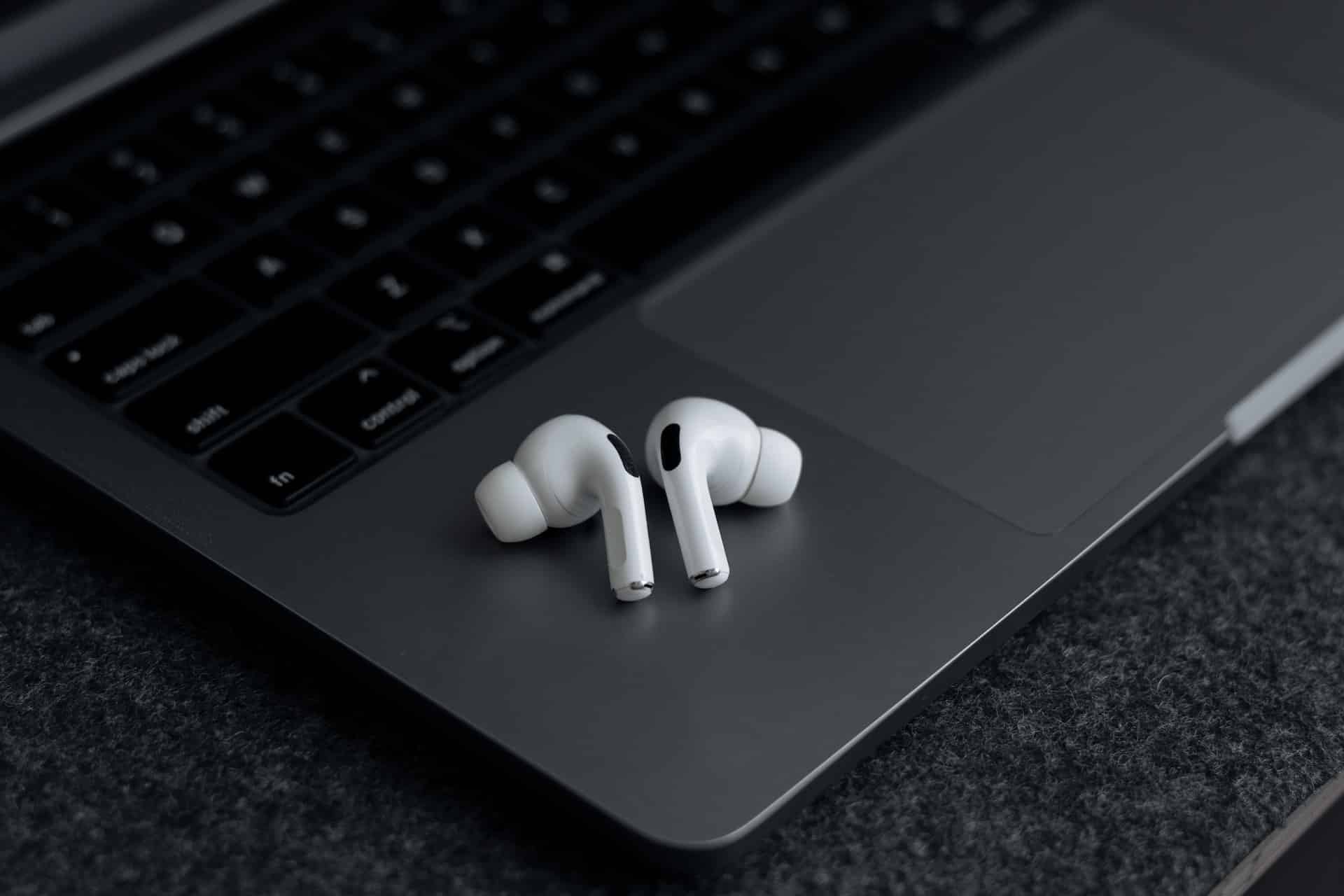 AirPods Keep Pausing 5 Reasons And Quick Solutions