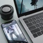 MacBook, iPhone