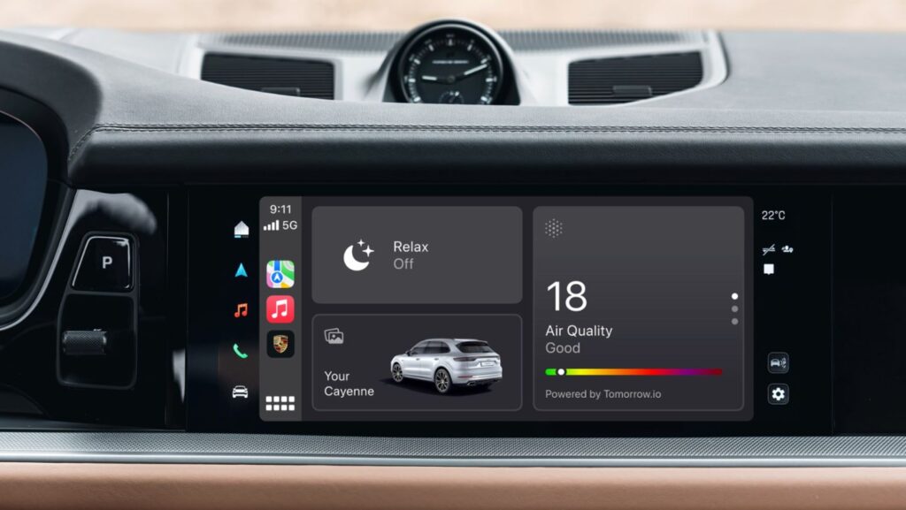 Apple CarPlay Convenience interface displaying Target Drive Up shopping options, showcasing seamless in-car ordering and pickup convenience.