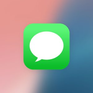 The image shows the iMessage app icon, a green square with rounded corners and a white speech bubble in the center. The background is a gradient of pink transitioning to blue, hinting at potential RCS-enhanced iMessage support rumored for iOS 18 Beta 3.